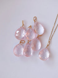 Rose quartz チャーム