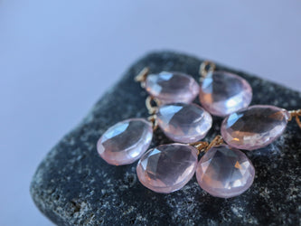 Rose quartz チャーム