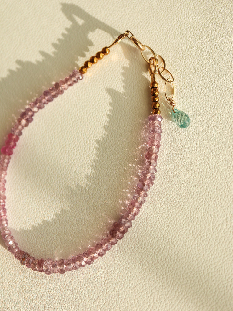 Pink Sapphire / Purple Sapphire